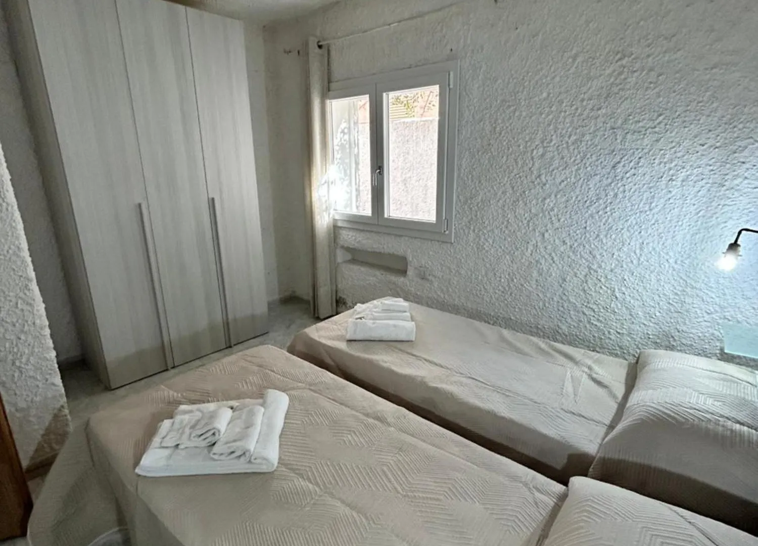 Li Pintaderi Apartman Isola Rossa Olaszország